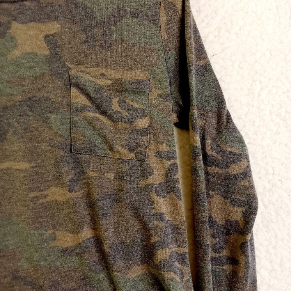 Tresics Shirt Camo Long Sleeve T-shirt Cropped Womens‎ Small Green - Picture 3 of 10